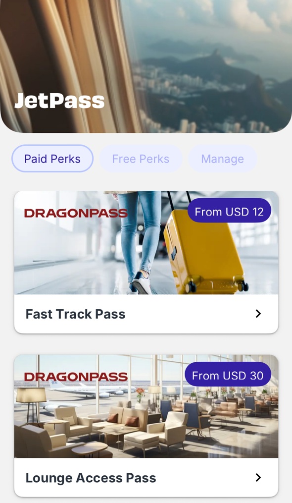 JetPassアプリのトップ画面。Fast Trackパスやラウンジアクセスパスなど、旅行者向け特典の選択画面が表示されている。
